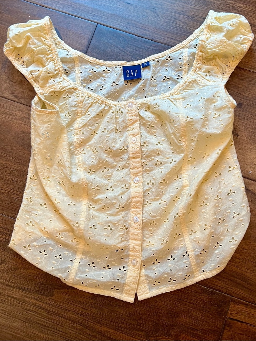 GAP Yellow Eyelet Ruffle Sleeve Button-Up Top